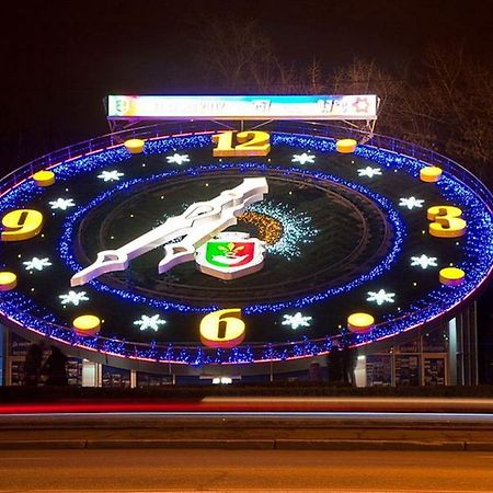 Люкс В Центре Металлургов 31 Kr Apartments Kryvyi Rih Dış mekan fotoğraf